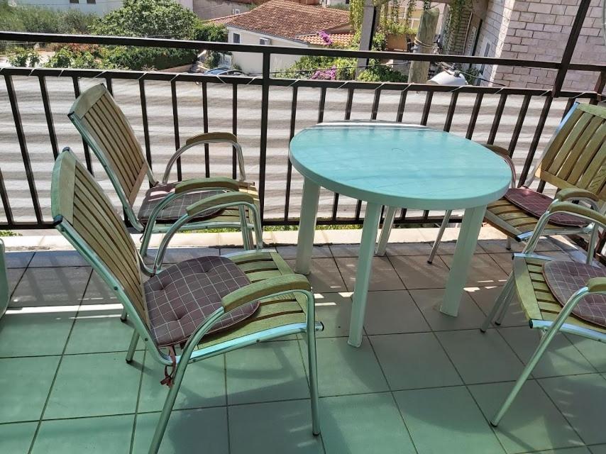 Apartments Iva I Marko مارينا المظهر الخارجي الصورة