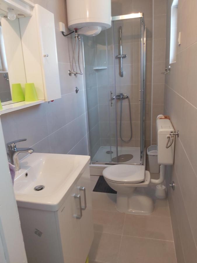 Apartments Iva I Marko مارينا المظهر الخارجي الصورة