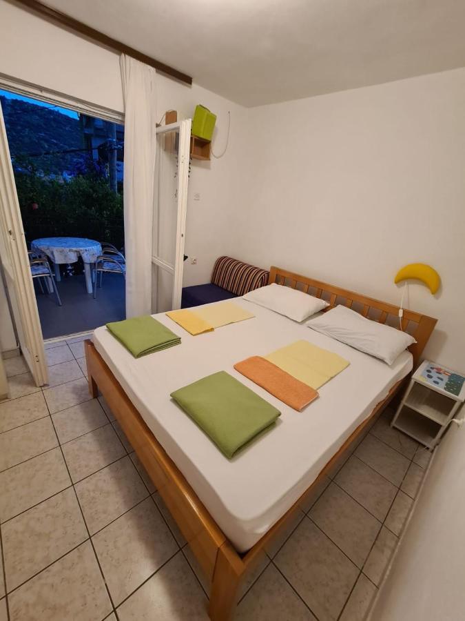 Apartments Iva I Marko مارينا المظهر الخارجي الصورة