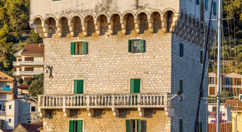 Apartments Iva I Marko مارينا المظهر الخارجي الصورة