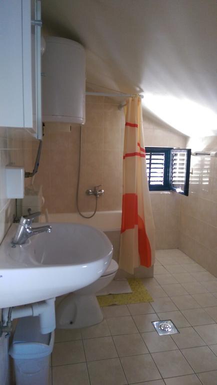 Apartments Iva I Marko مارينا المظهر الخارجي الصورة