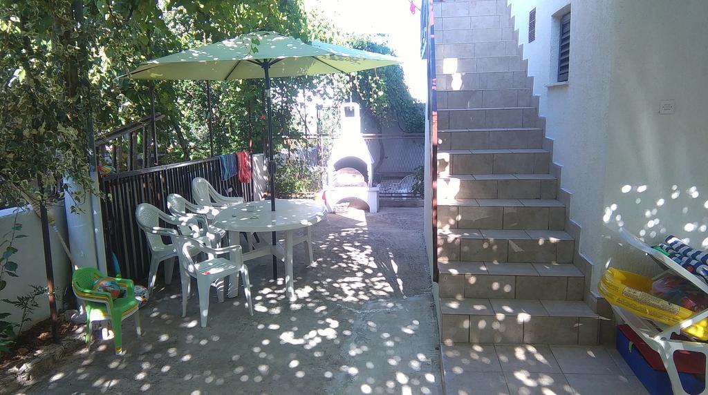 Apartments Iva I Marko مارينا المظهر الخارجي الصورة