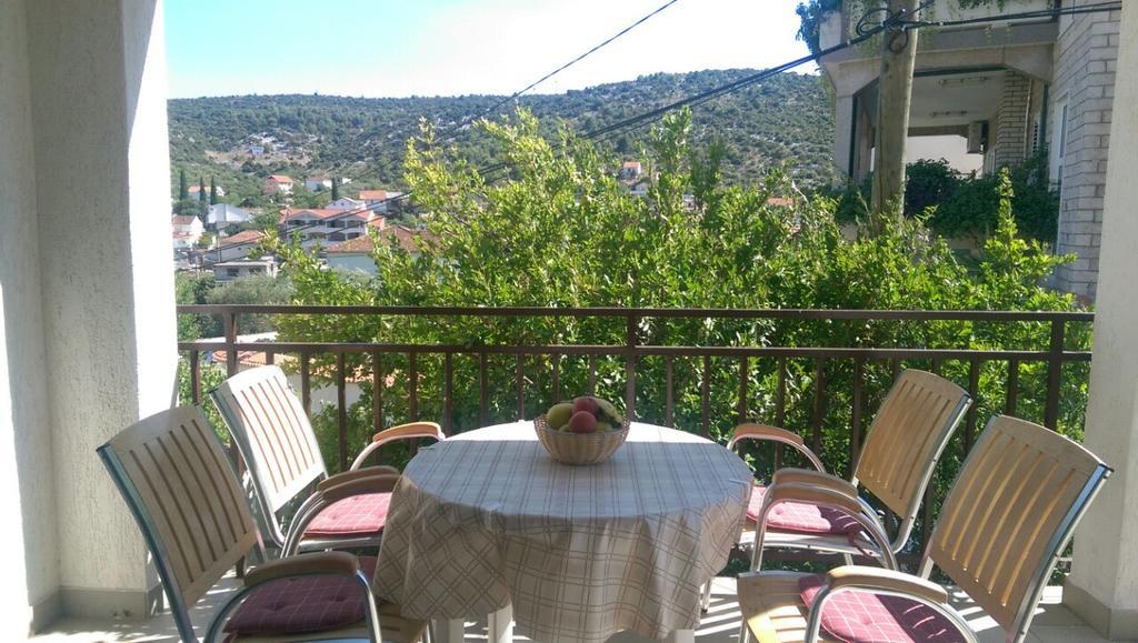Apartments Iva I Marko مارينا المظهر الخارجي الصورة