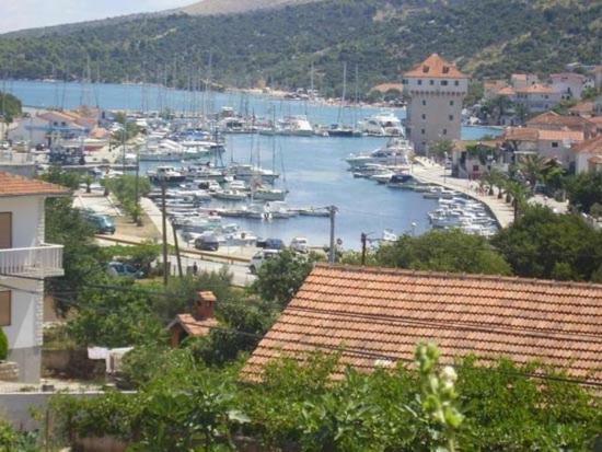 Apartments Iva I Marko مارينا المظهر الخارجي الصورة